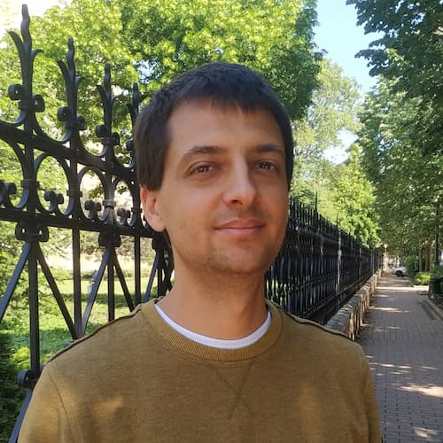  гл. ас. д-р Момчил Паунов